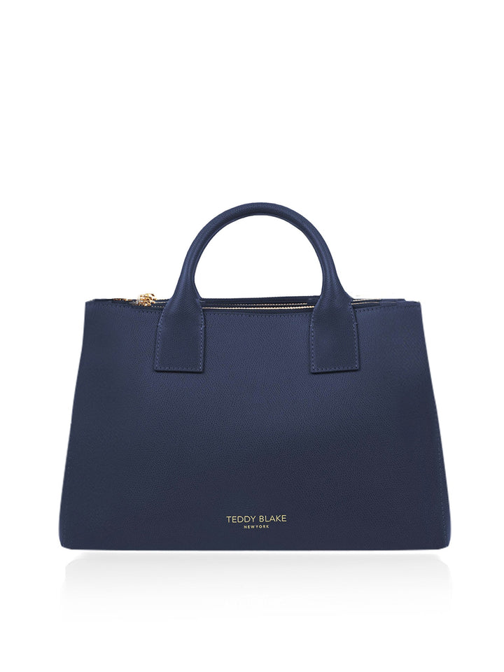 8001-PAM-ROBERTA-NAVY635-