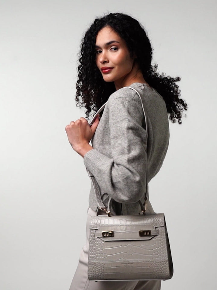 scene00035_720x.jpg?v=1757680832