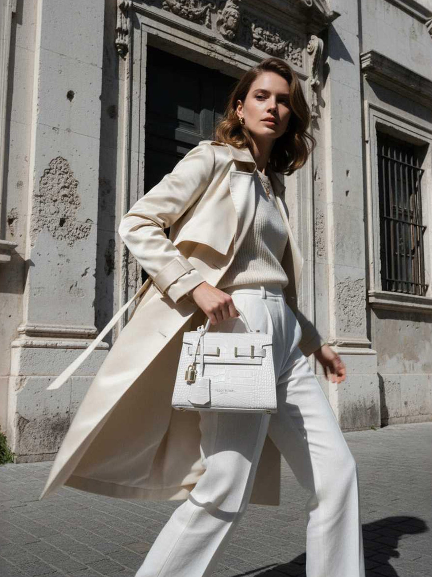 Ava Croco  9" - White